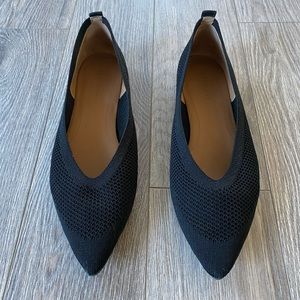 Everlane Black Contemporary Pointed-Toe Ballet Shoes
